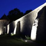 Stadtverwaltung Geisa - Die Stadtmauer von Geisa bei Nacht